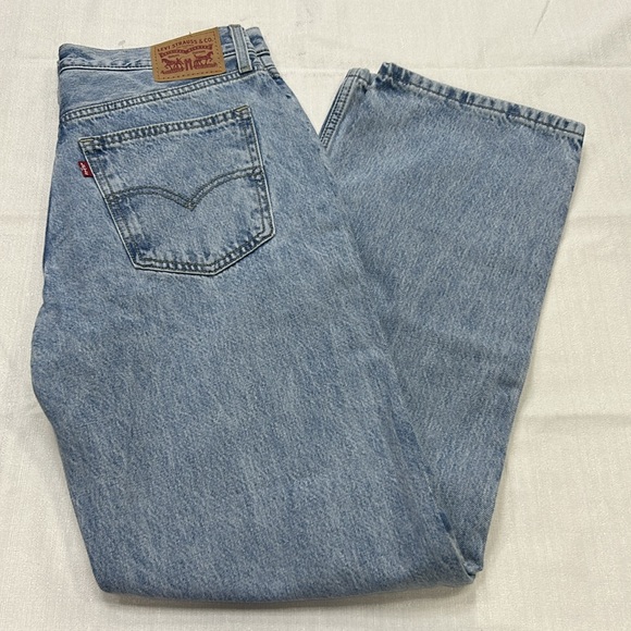 Levi's Light Blue Jeans - Picture 5 of 6